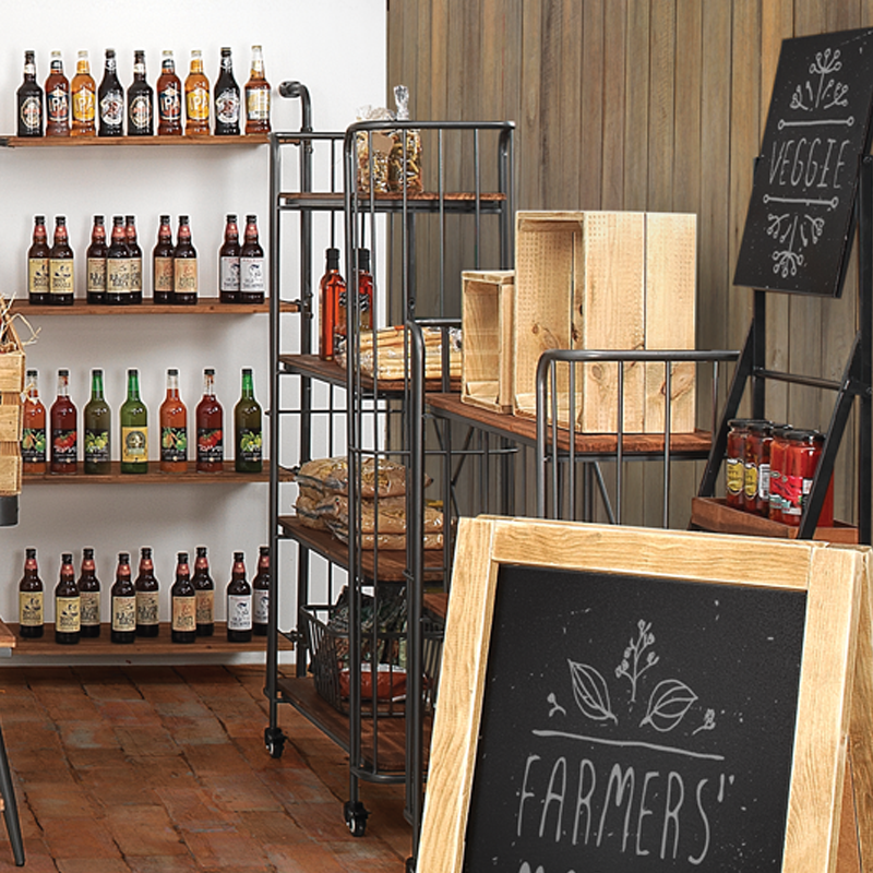 Provence, reol i træ