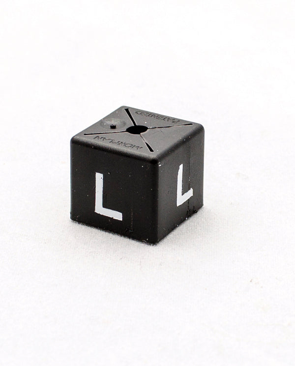 Size tag, square in black. Choose size