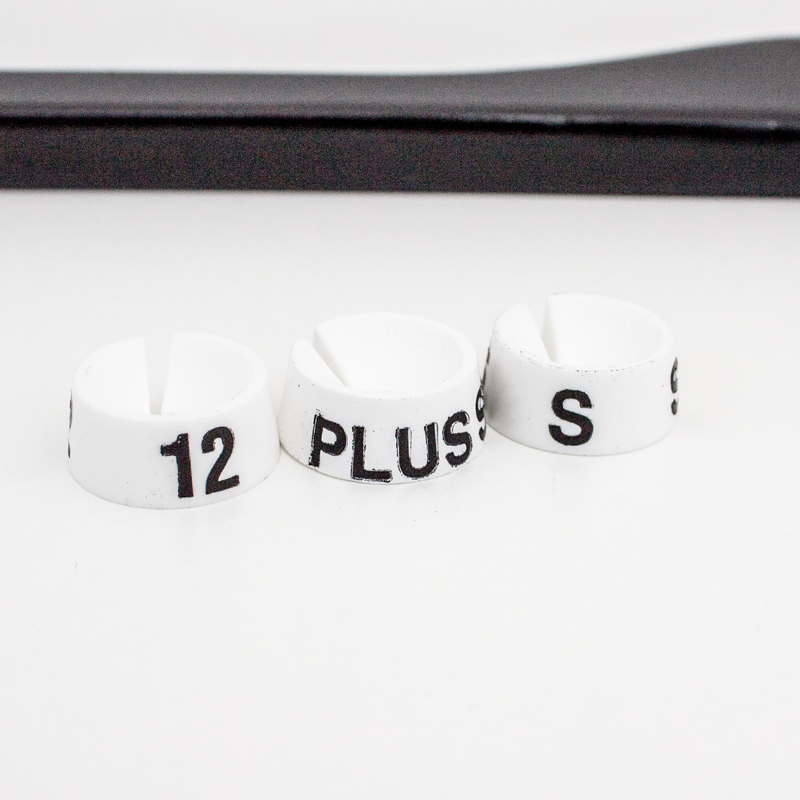 Størrelsesmærker - Hvide - 25 ens pr. pose. Vælg størrelse