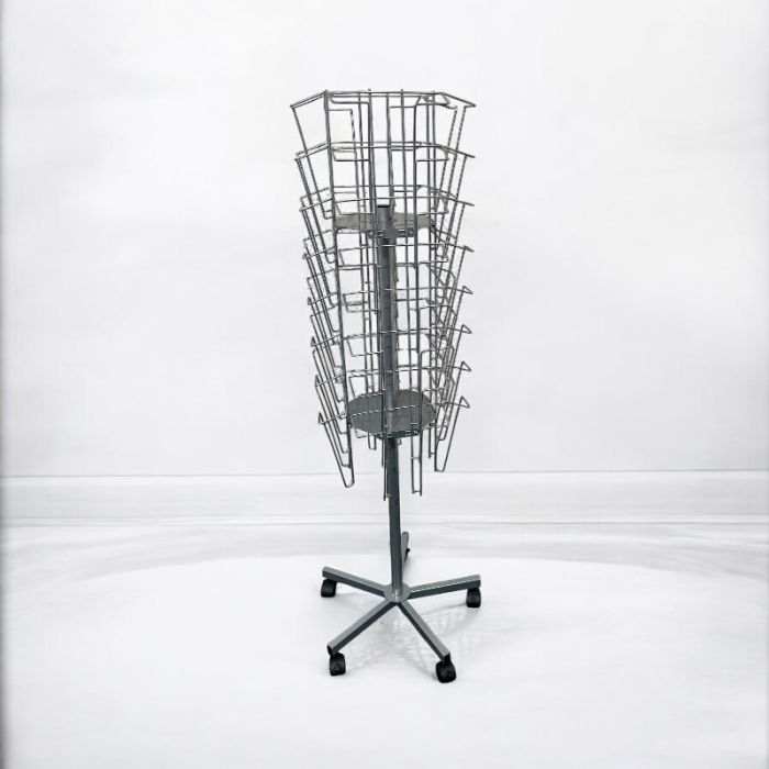 Brochurekarrusel, A4, med 32 rum, alu-farvet, B23 x D23 x H119 cm.