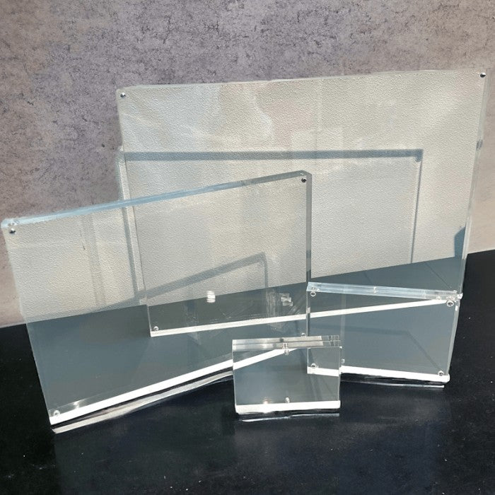 Magnetisk skilteholder, A3, B 29,5 x D 2 x H 42 cm, klar akryl