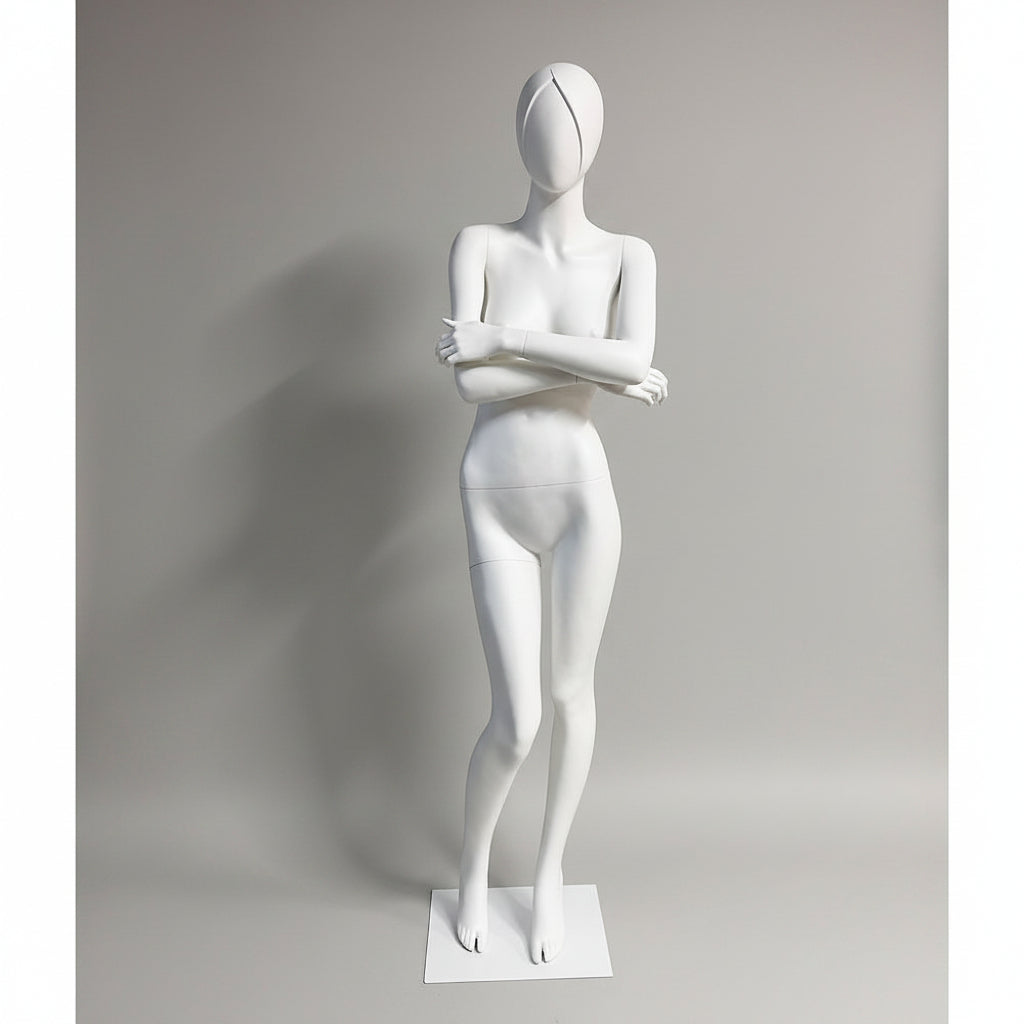 Mannequin. Dame 1 m/skulptureret hår. Hvid. Arme over bryst
