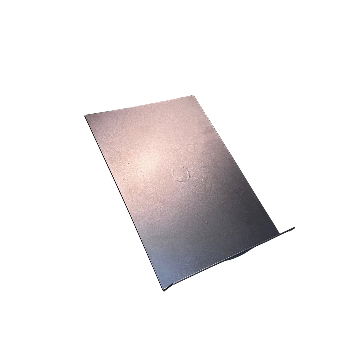 Brochureholder t/ gulv. Plade ( 22 x 31 ) med forkant til brochure, skjorter mv. H66-122 cm. Tung fod
