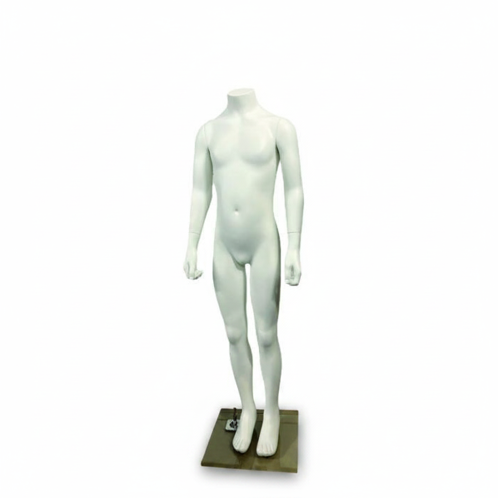 Børnemannequin. Hvid unisex. H121 cm.