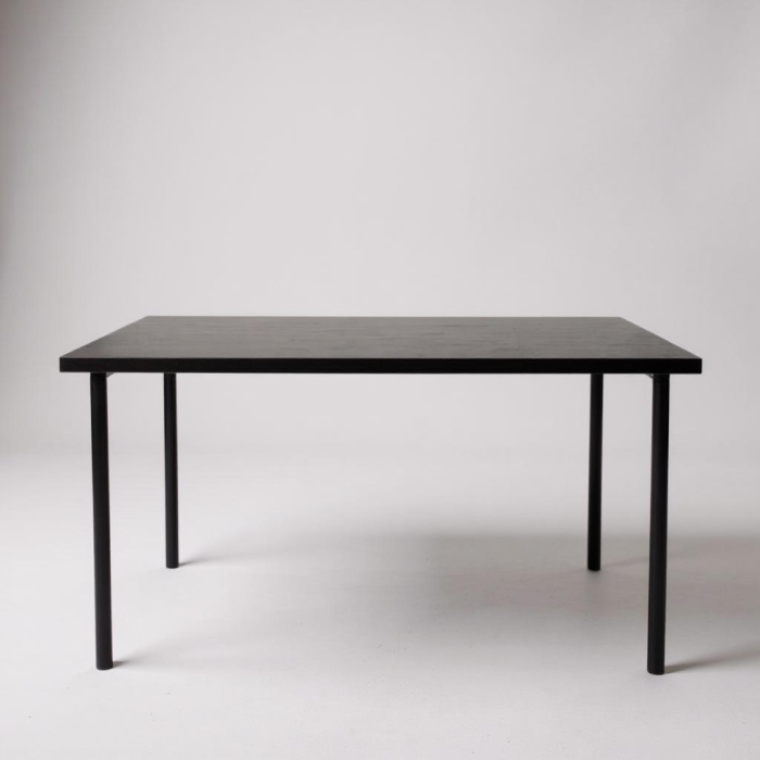 Maple salgsbord i sort. 120 x 73,4 x H91-94 cm. Vælg bordben