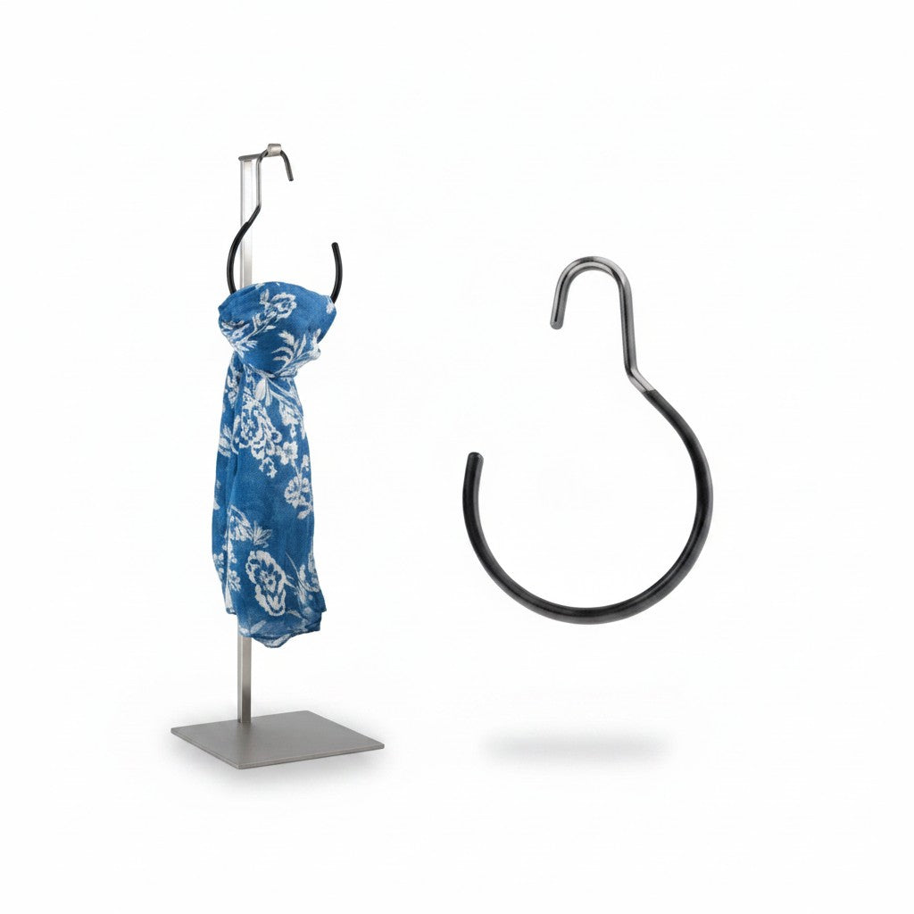 SuperSellerS chrome scarf ring with black non-slip rubber coating, 14 cm diameter, shown with a blue floral scarf.
