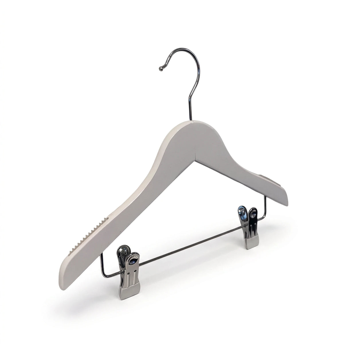 SuperSellerS hvid junior træbøjle 32 cm med metalklemmer og skridsikre gummistop til bukser og nederdele