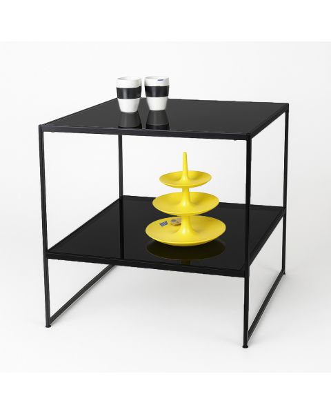 HAPPY! Oplægsbord med sorte melaminplader. B74 x D74 X H82 cm.