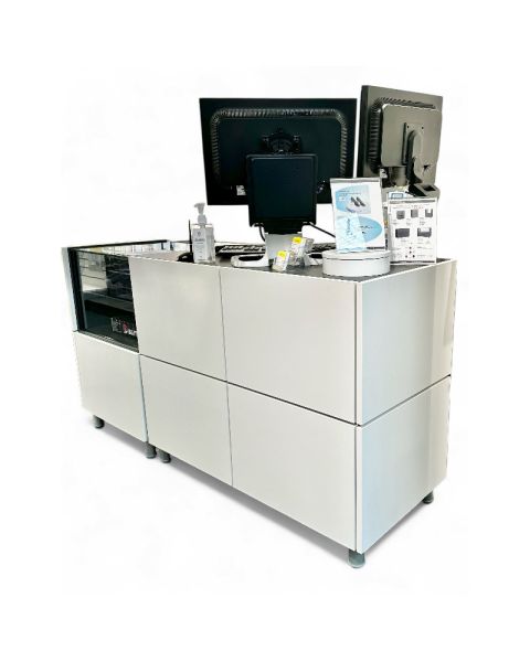 Banko disk sæt med 2 diske og frontplader total højde 93 cm længde 170 cm 1 flytbar hylde og låsbar skuffe.