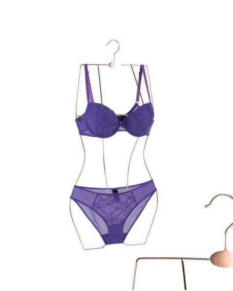 Lingeri / badetøjsbøjle - Kobber. 3D.