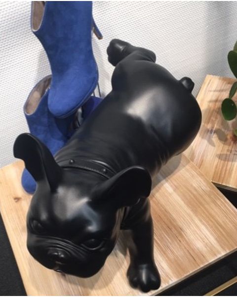 Fransk bulldog, Luis. Hundemannequin i sort