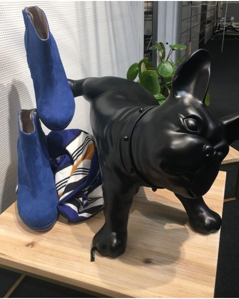 Fransk bulldog, Luis. Hundemannequin i sort