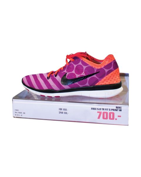 Skohylde t/ rillepanel med datablad, akryl, 28 x 13 x H4,5 cm - Sælges stykvis