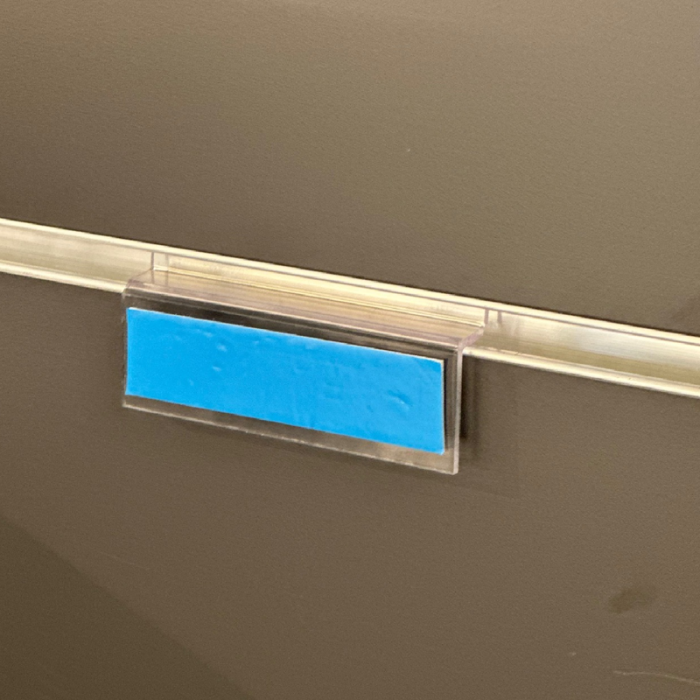 Akrylophæng t/ rillepanel m/ tape