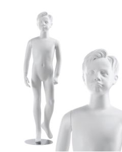 Drenge børnemannequin (9-10 år). Skulptureret hår